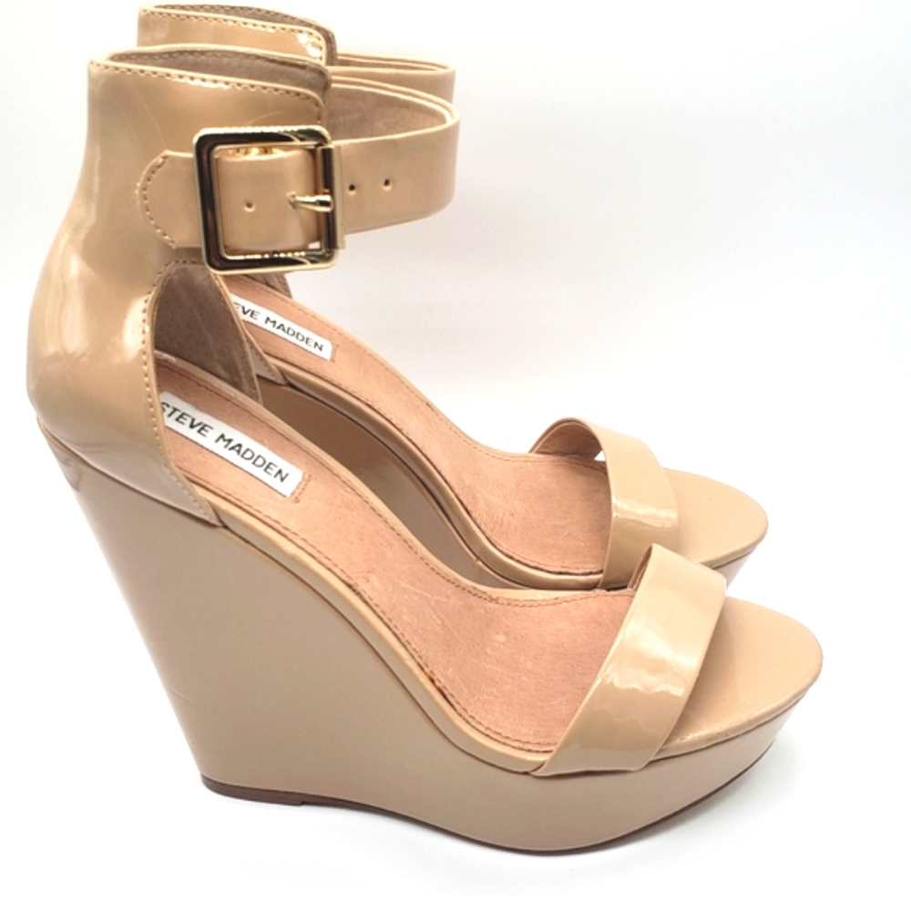 Steve Madden Tan Wedges